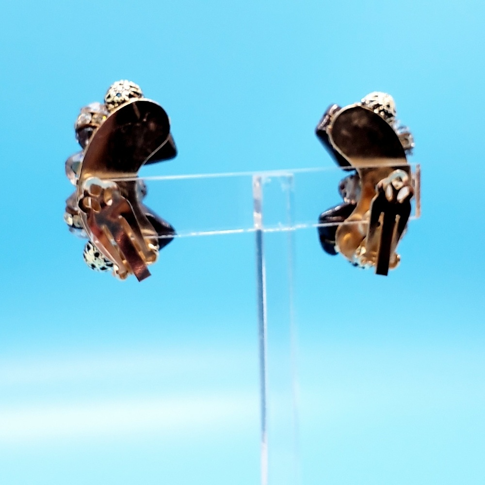 Faux topaz Tiger's Eye rhinestone clip on earrings Vintage Goldtone 60s Retro - Picture 2 of 6